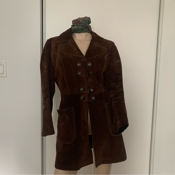 Vintage | Made in Canada | Rich brown suede leather jacket | Faux fur lined - Picture 2 of 15